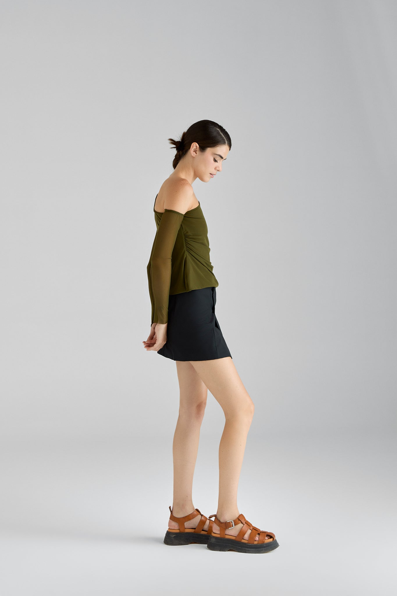 Yuki / Mesh tulle-wrapped top